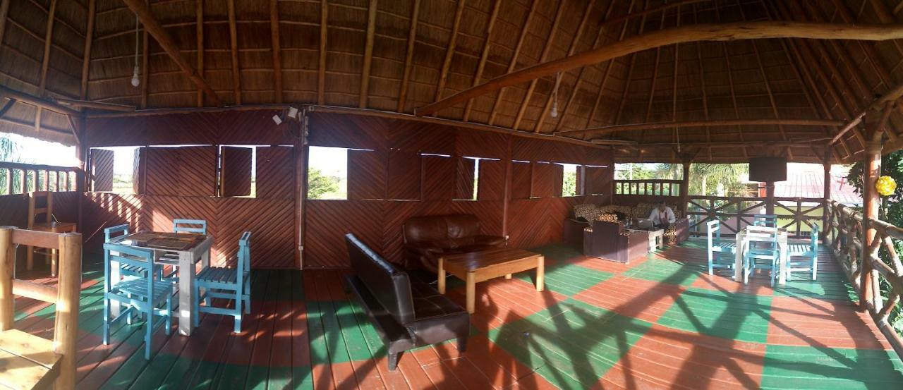 Saint Blaise Hotel Gatumba المظهر الخارجي الصورة