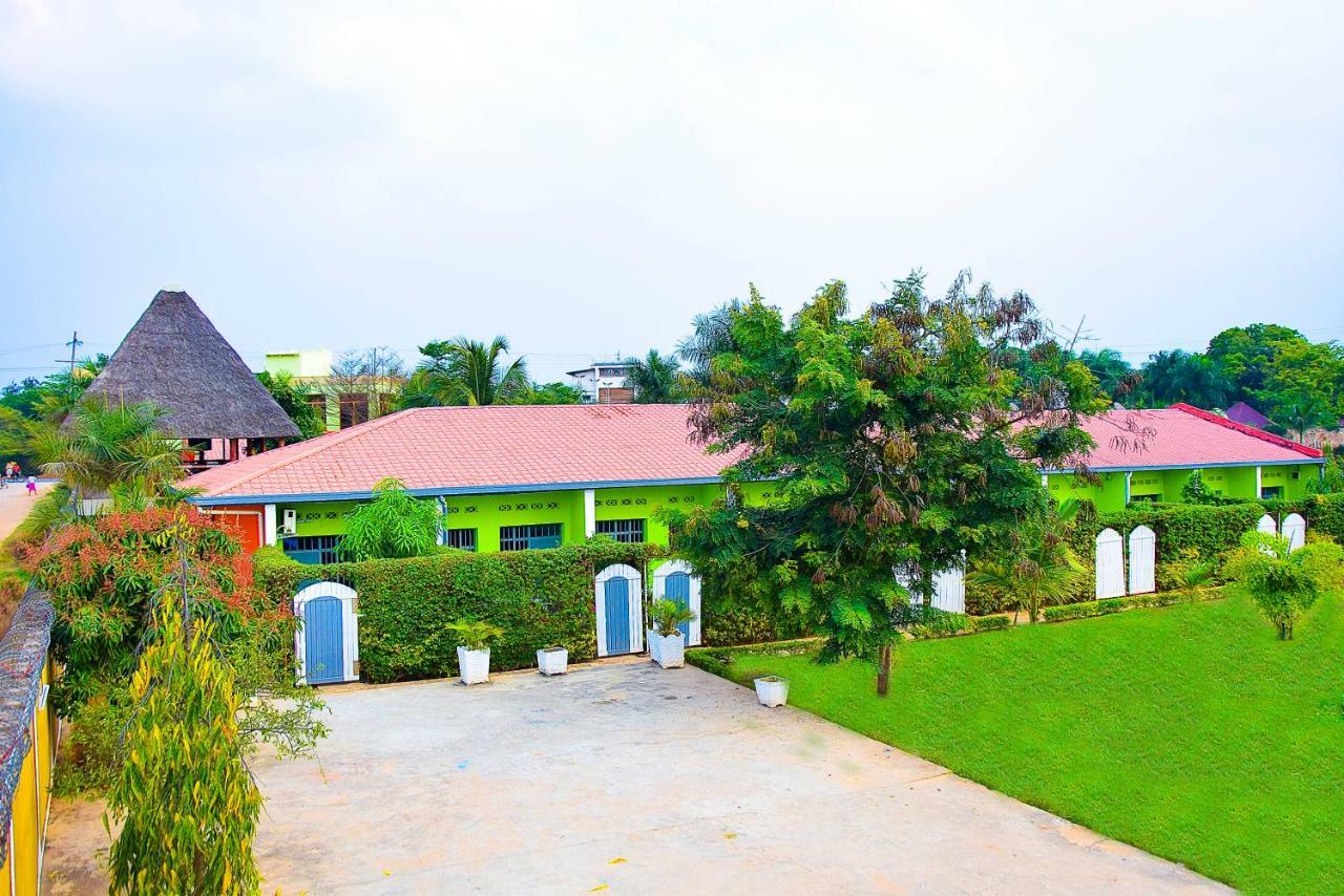 Saint Blaise Hotel Gatumba المظهر الخارجي الصورة