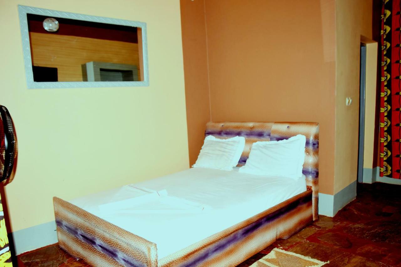Saint Blaise Hotel Gatumba الغرفة الصورة